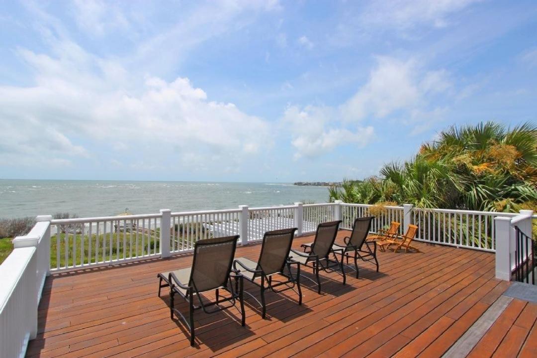 114 Ocean Boulevard By Avantstay Beachfront Putting Green Volleyball Court Infinity Pool Sullivans Island Exterior foto